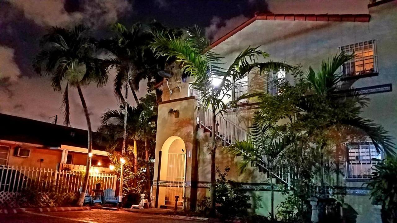 Hostel Brazilian マイアミ エクステリア 写真
